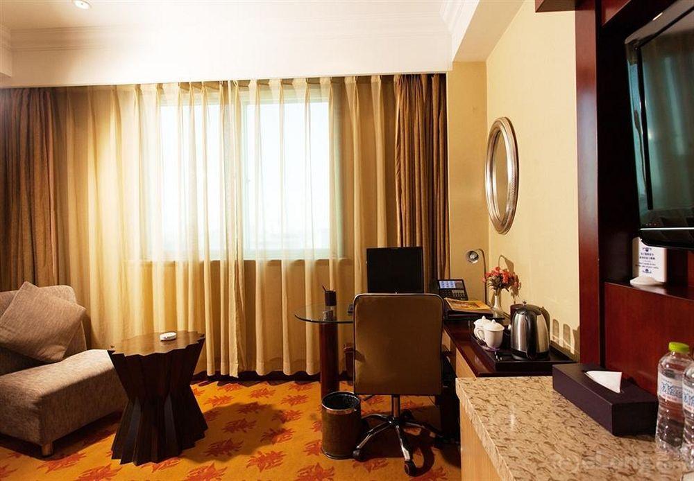 Beijing Zhongyu Century Grand Hotel Exterior photo