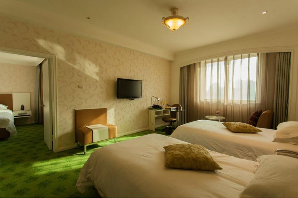 Beijing Zhongyu Century Grand Hotel Exterior photo