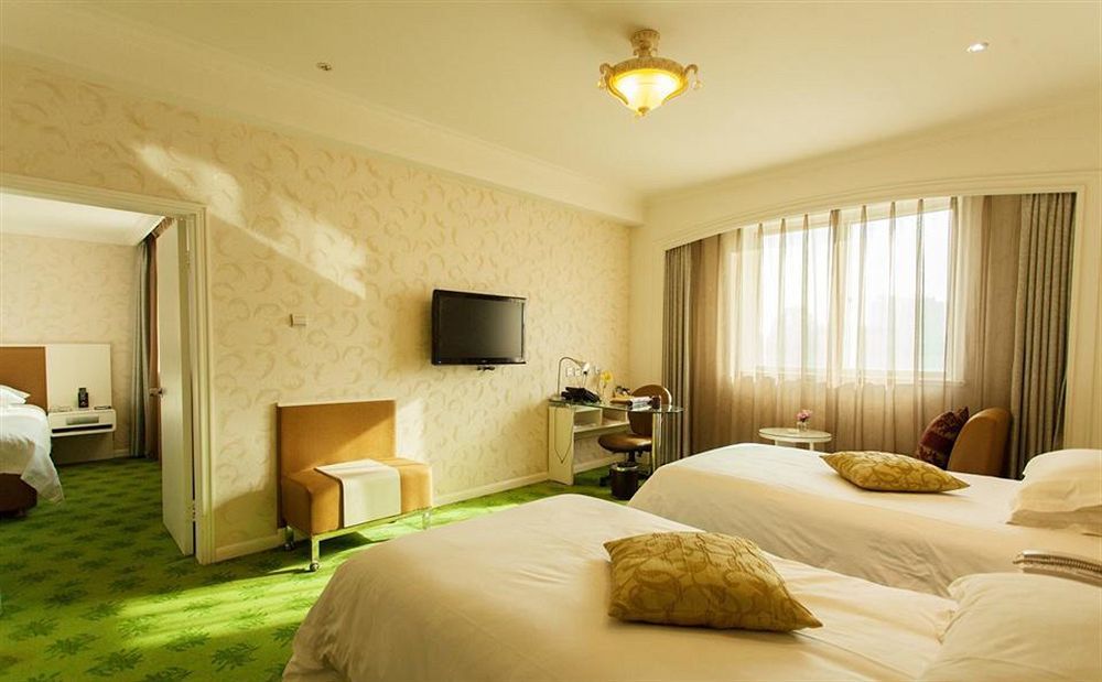 Beijing Zhongyu Century Grand Hotel Exterior photo