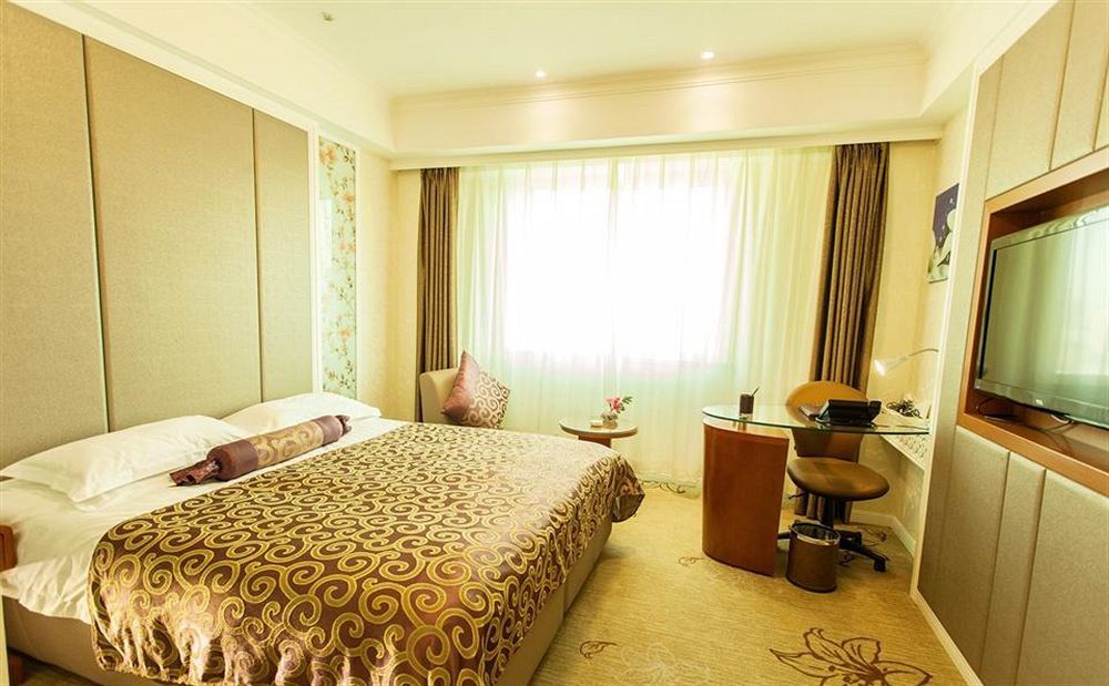 Beijing Zhongyu Century Grand Hotel Exterior photo