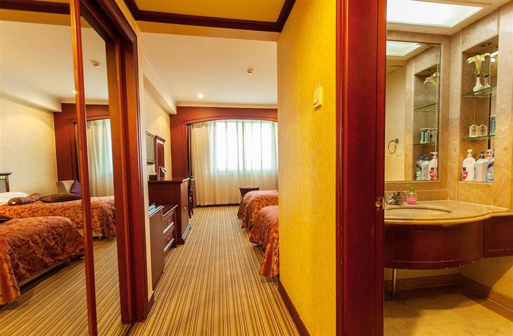 Beijing Zhongyu Century Grand Hotel Exterior photo